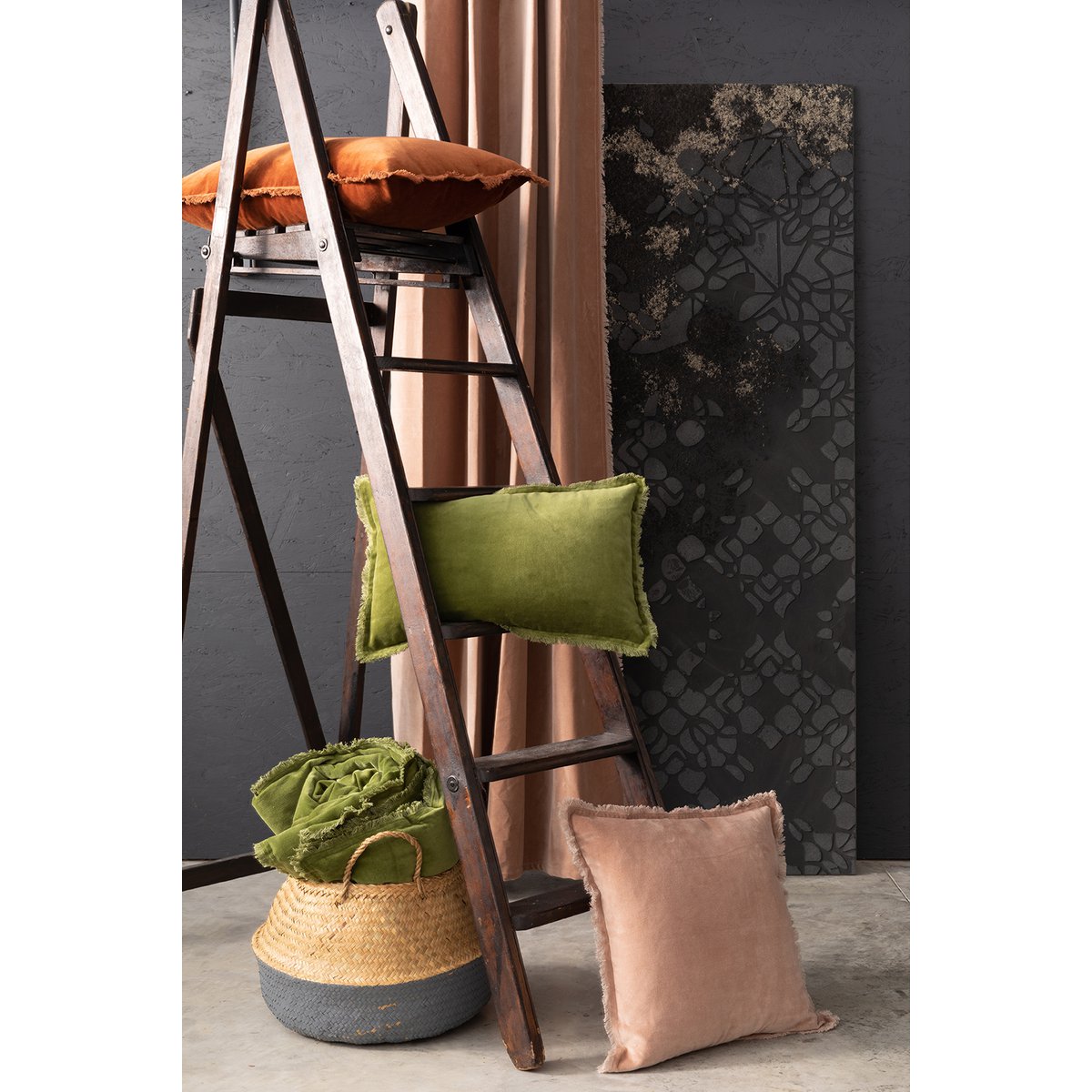 Plain cushion Fara Caramel 45 x 45