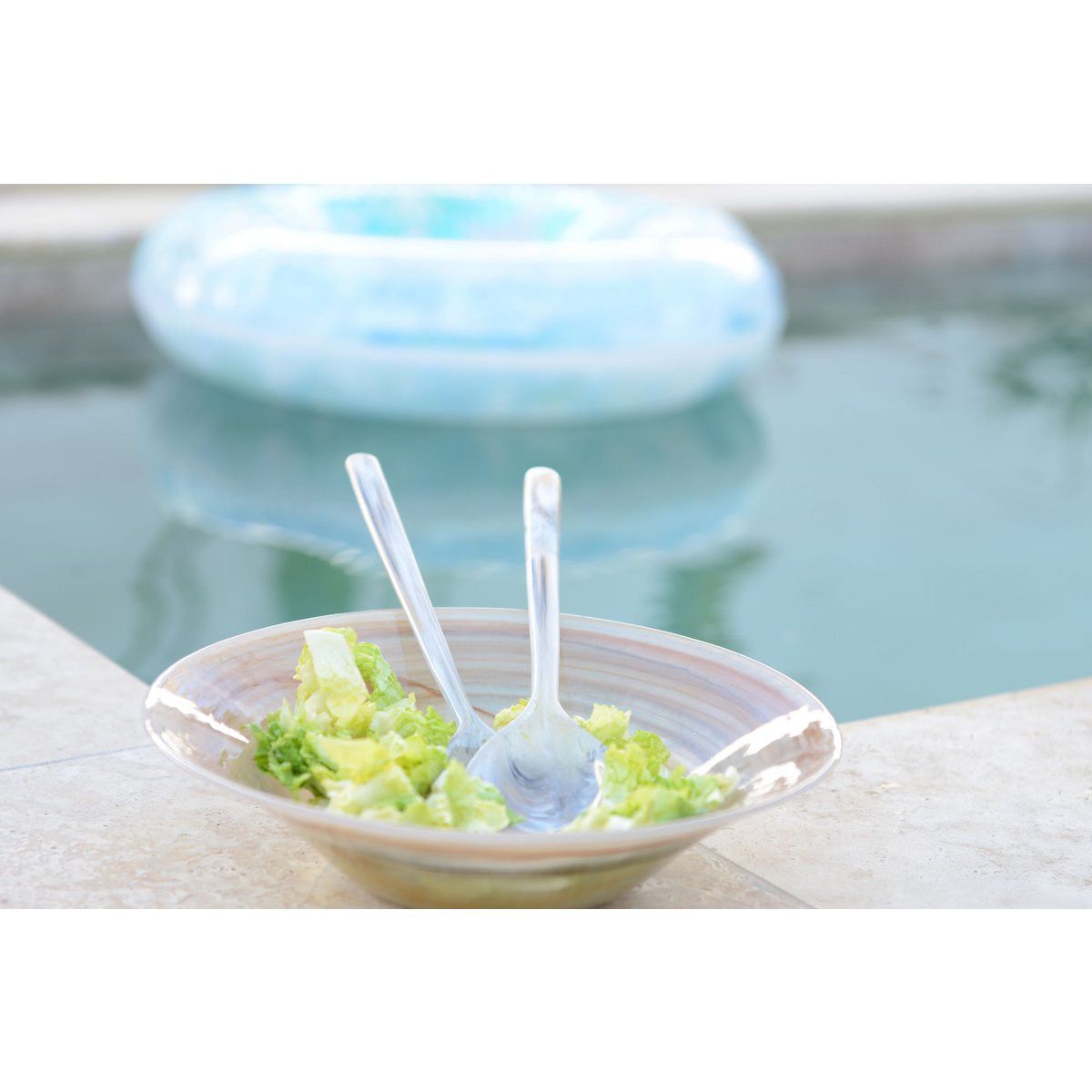 Salad covered with marble resin