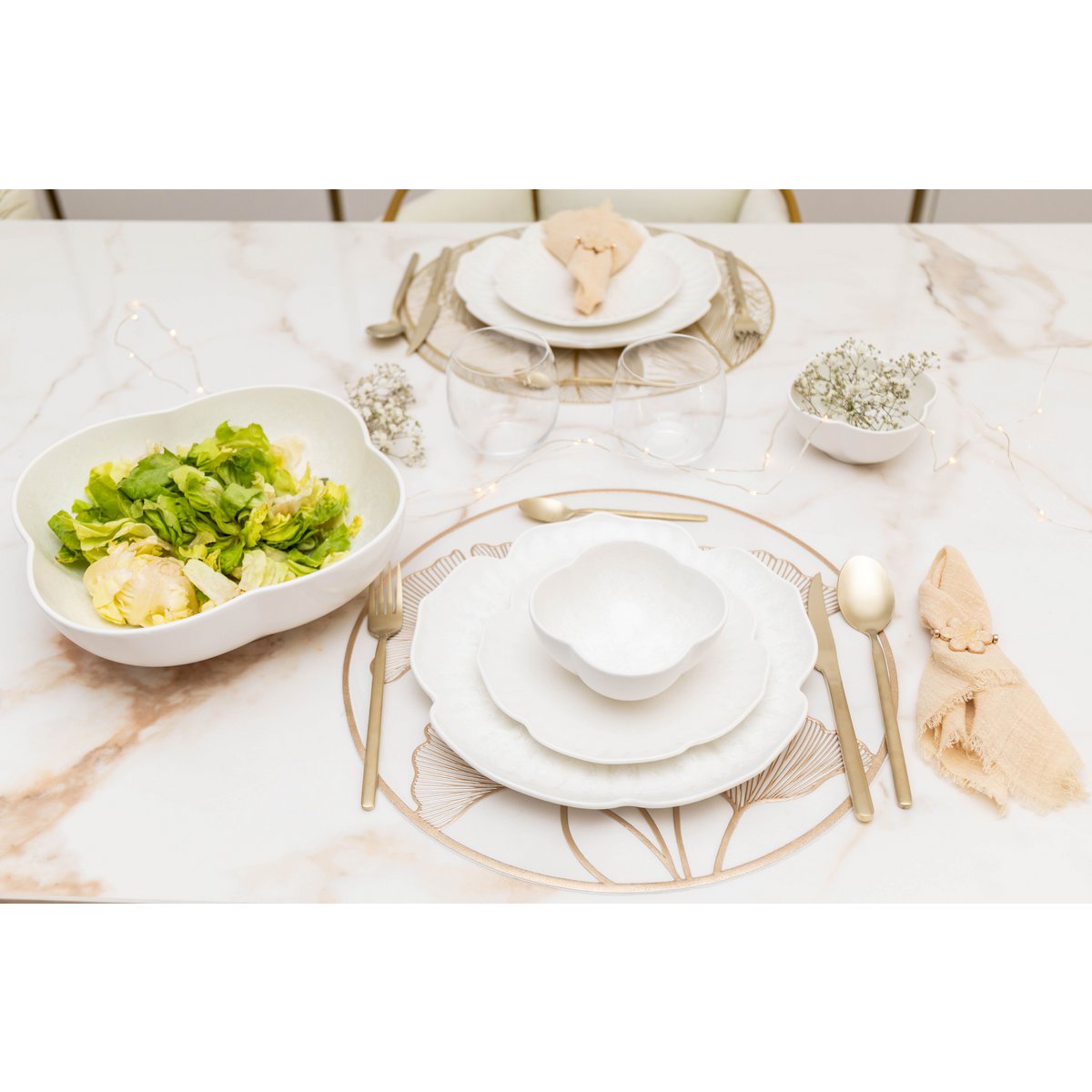 FLORAL WHITE PORCELAIN FLAT PLATE 25.5CM