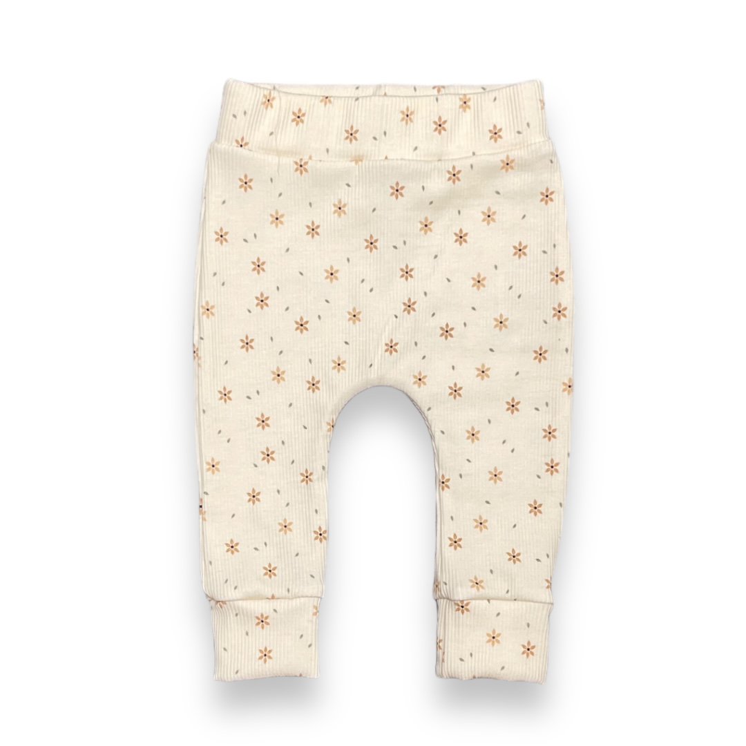 Newborn joggers starflower