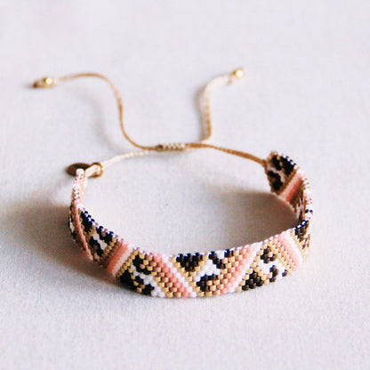 Weaving bracelet with zigzag and leopard print - salmon/brown/white