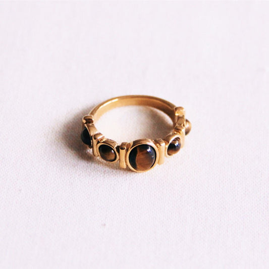 Smooth ring with 5 stones - brown