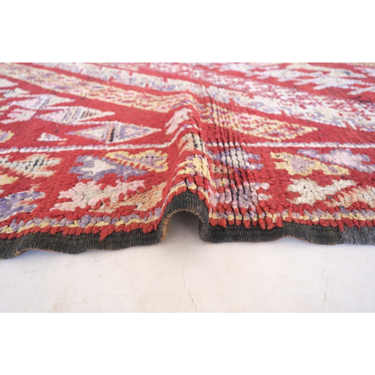 Moroccan Berber rug in vintage wool 175 x 180 cm