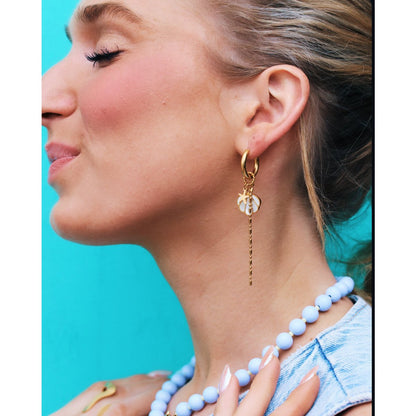 Wide hoop earrings with twisted ring, shell, starfish and small chain - mother-of-pearl