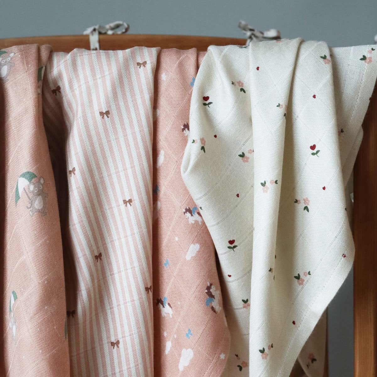 Bamboo muslin swaddle blankets 2pcs.