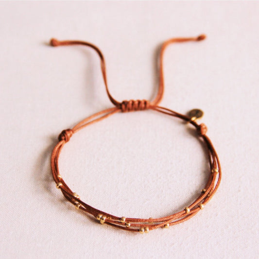 Quadruple satin bracelet with beads - cognac