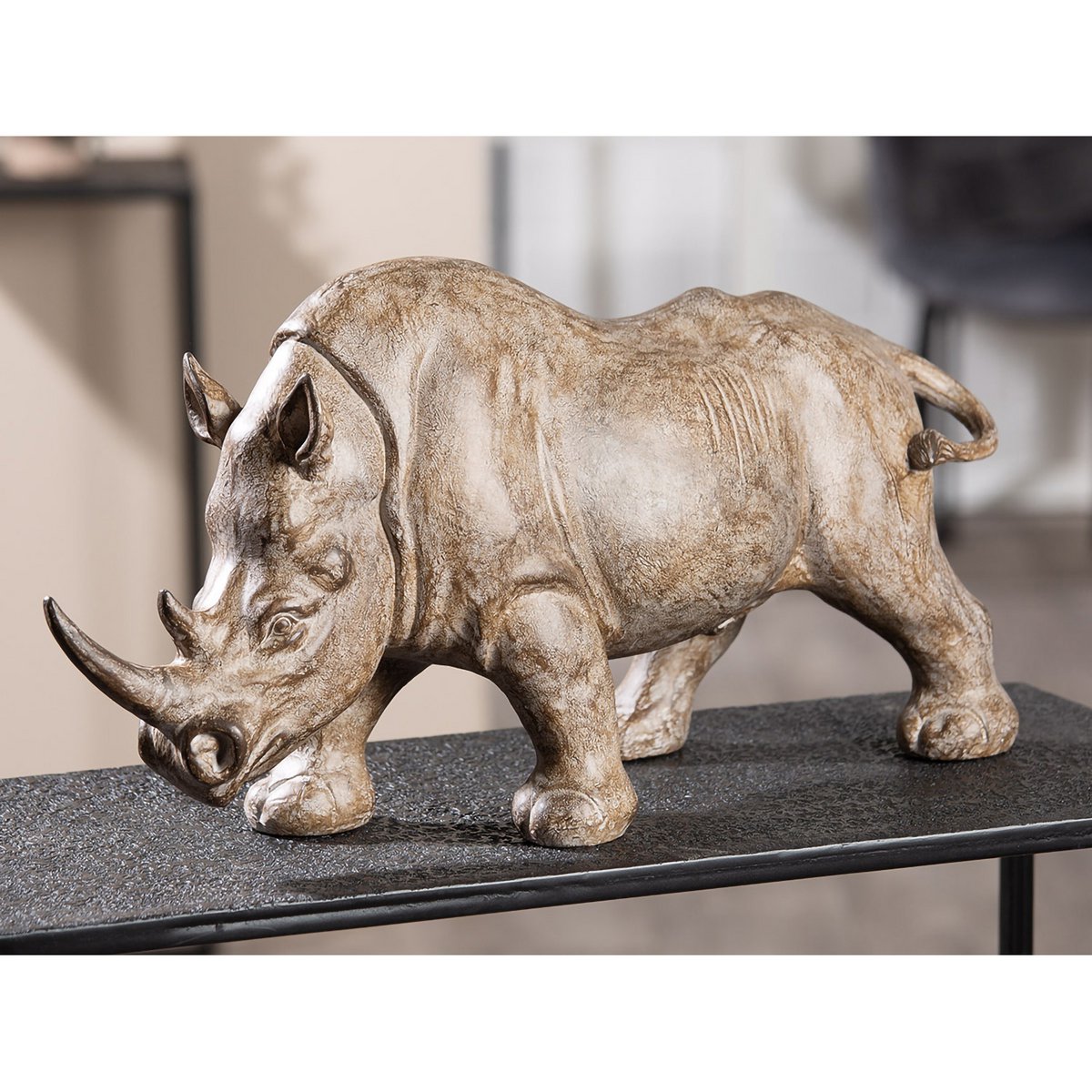 Rhinoceros figure H.28.5 cm