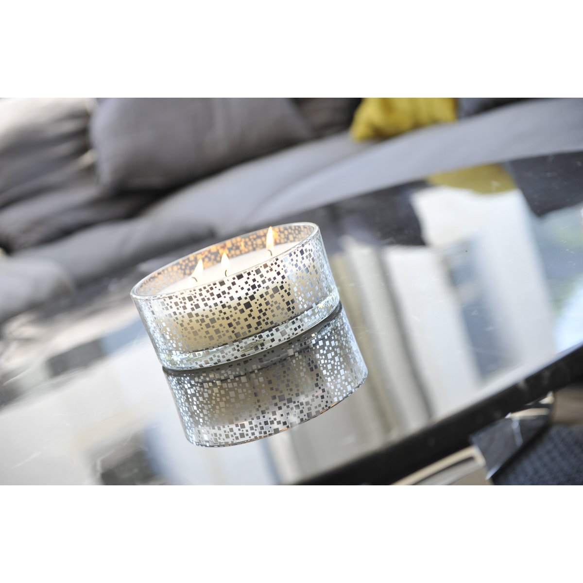 VANILLA CANDLE IN SILVER GLASS JAR