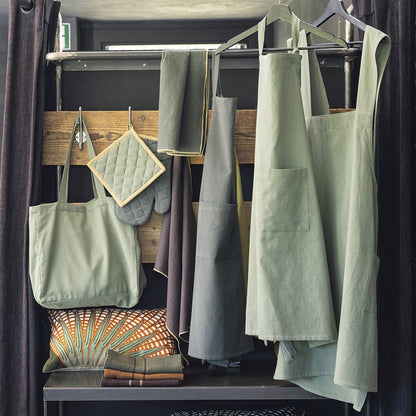 Lot kitchen glove/recycled manee grace matcha 15 x 32