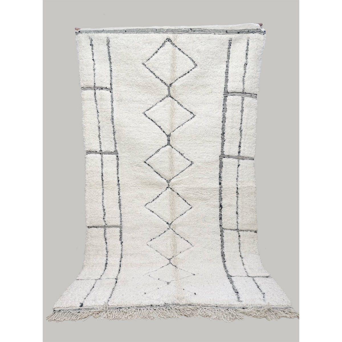 Pure wool Moroccan Berber rug 150 x 250 cm