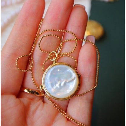 MOP Round Sachet-Openable Locket Necklace