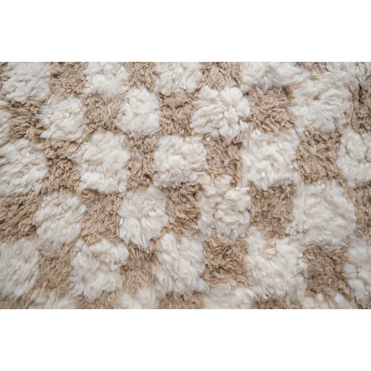 Pure wool Moroccan Berber rug 122 x 163 cm