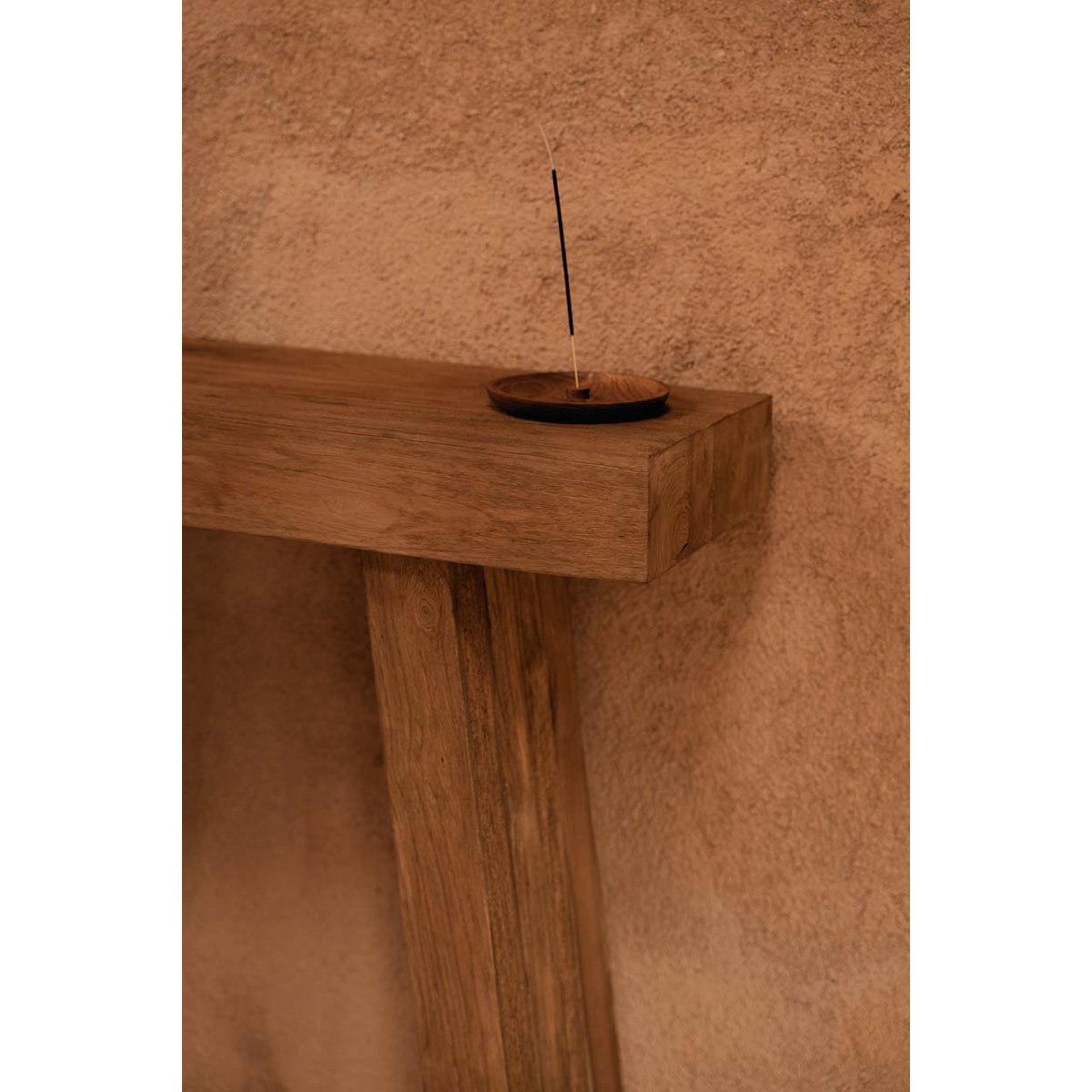 The Stance Console - Natural