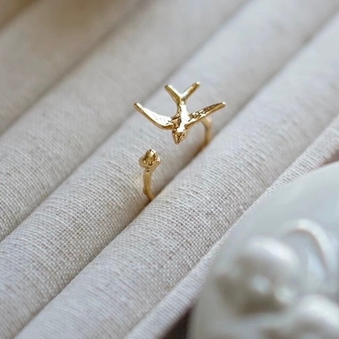 Artistic Swallow Bird Ring