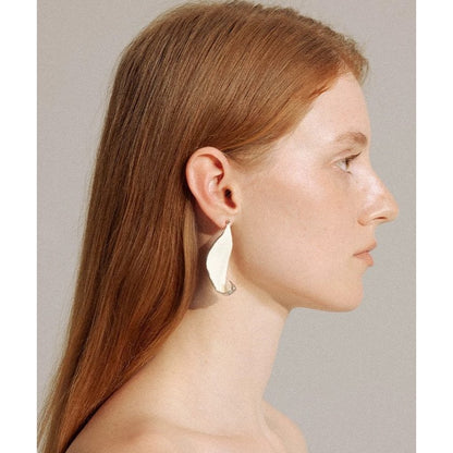 Bold Minimalist White Leaf Design Jewelry Set