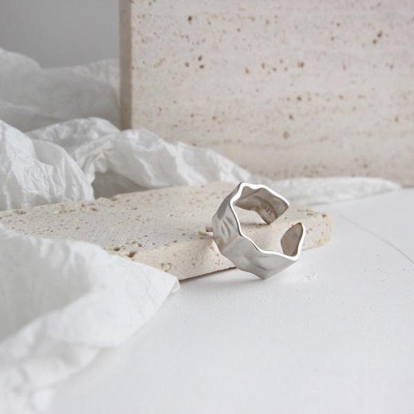 Wave n Sand Textured Bold Ring