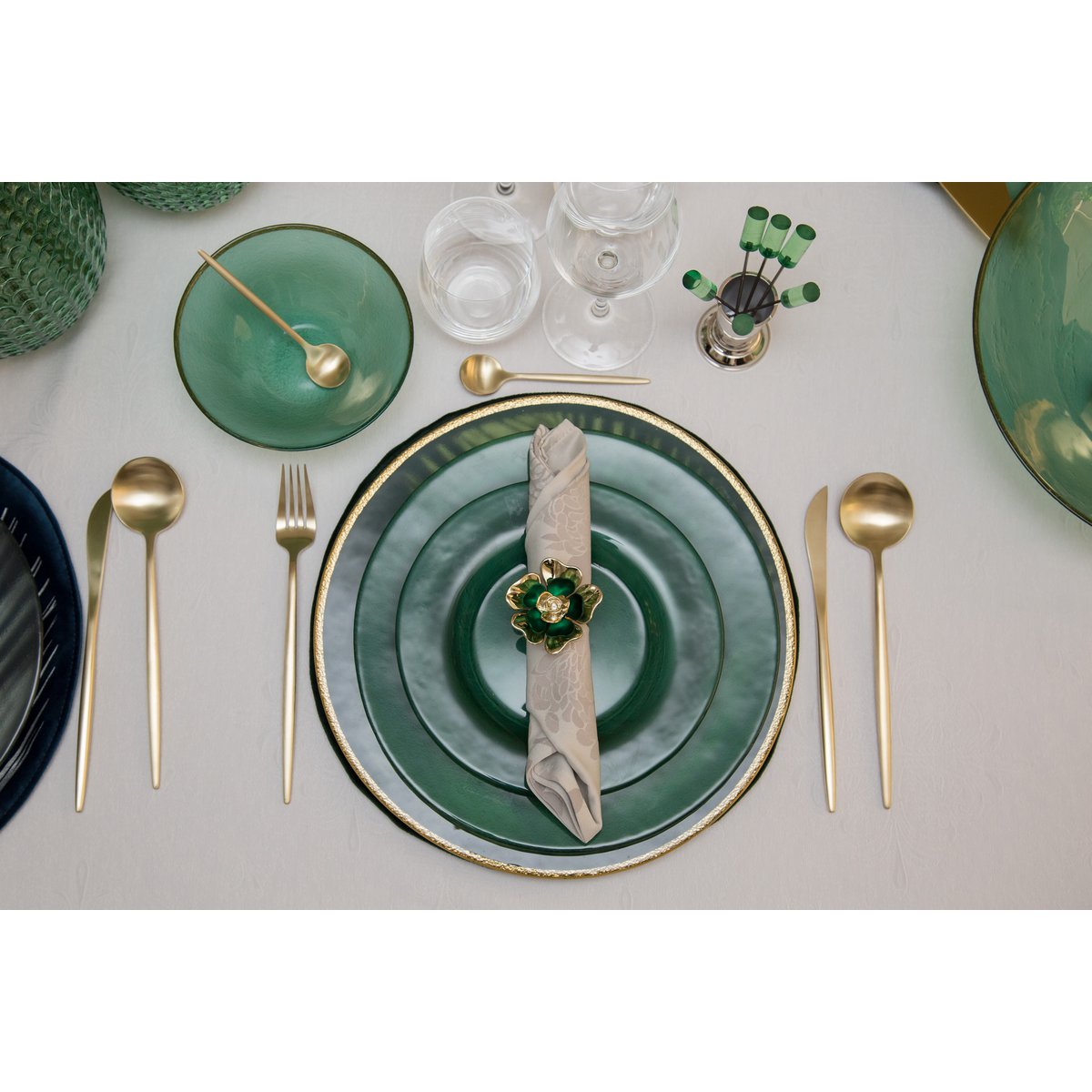 LIGHT GREEN DESSERT PLATE