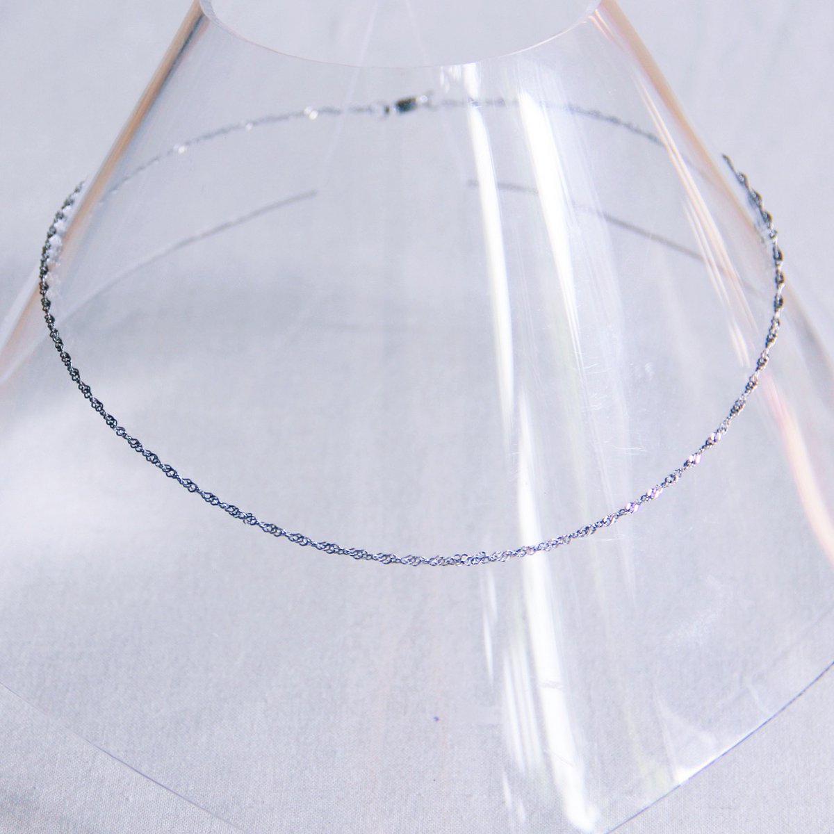 Stainless steel small twisted necklace – silver