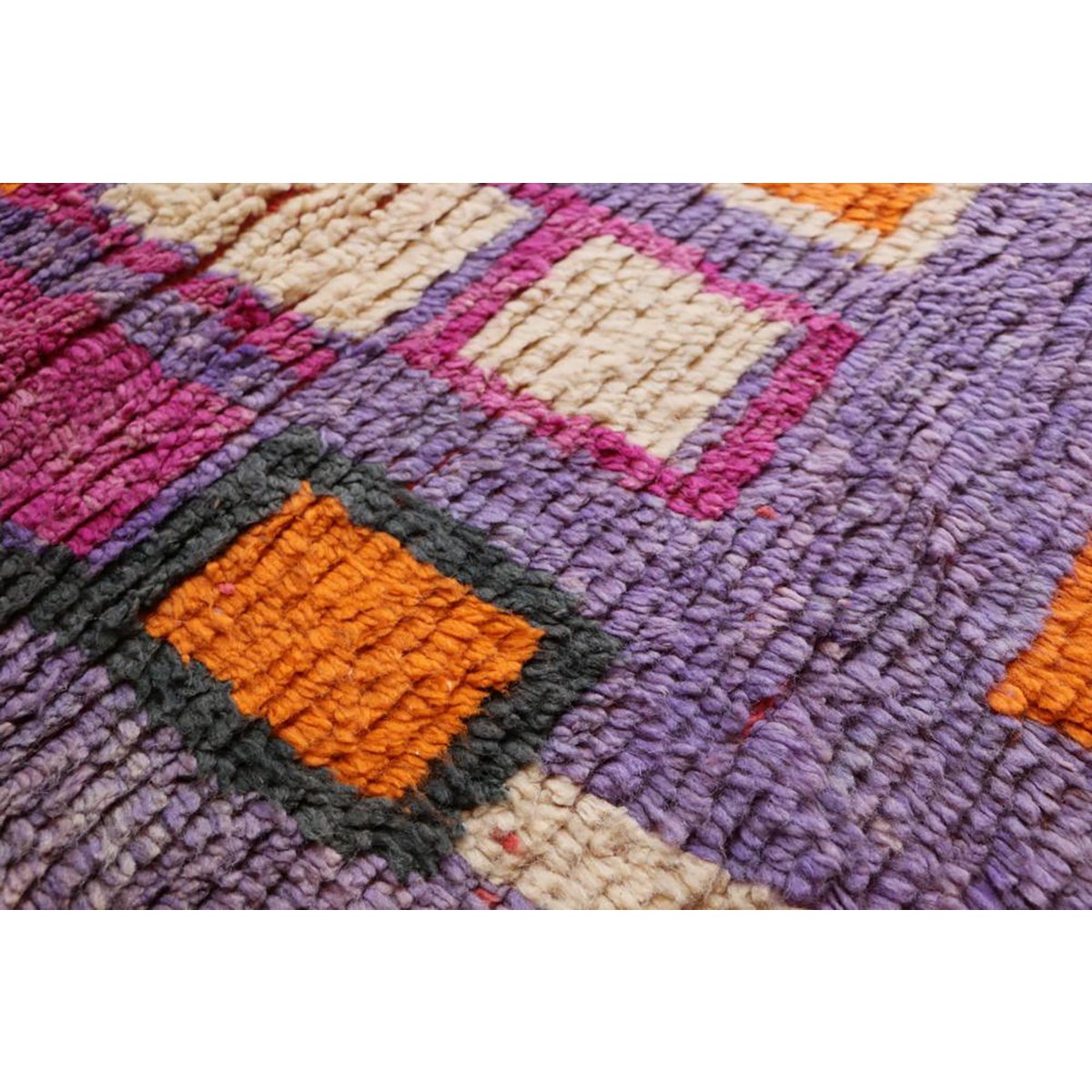 Pure wool Moroccan Berber rug 170 x 268 cm