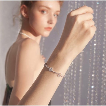 Shimmering Clover Charm Bracelet