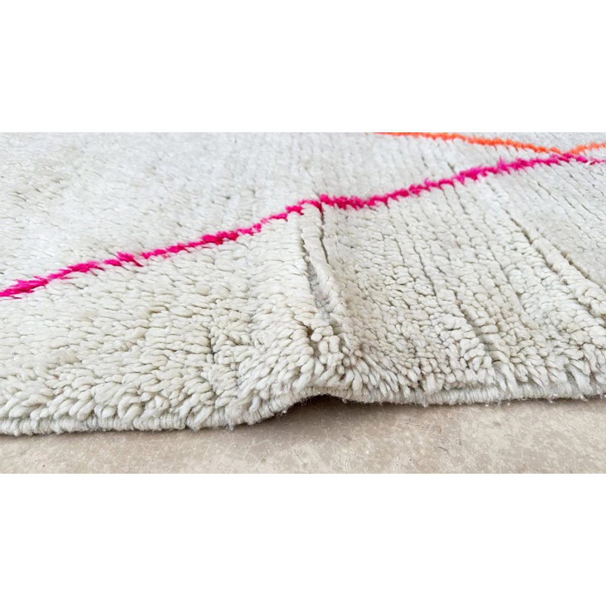 Pure wool Moroccan Berber rug 154 x 206 cm SOLD