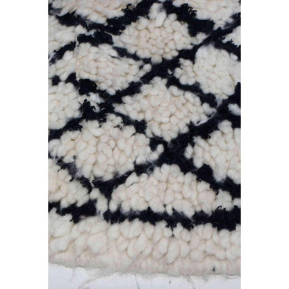 Pure wool Moroccan Berber rug 163 x 232 cm