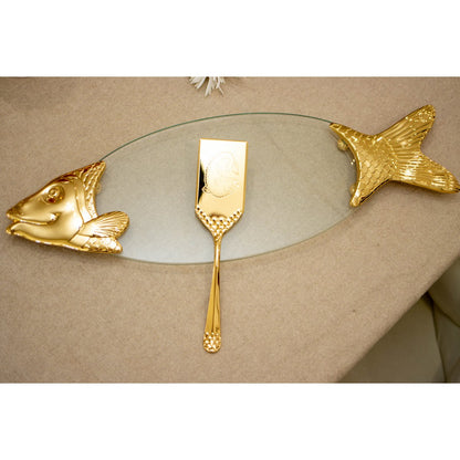 Fish dish with golden shovel