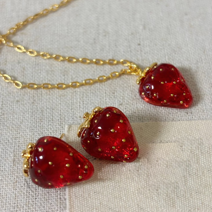 Sweet Strawberry Jewelry Set