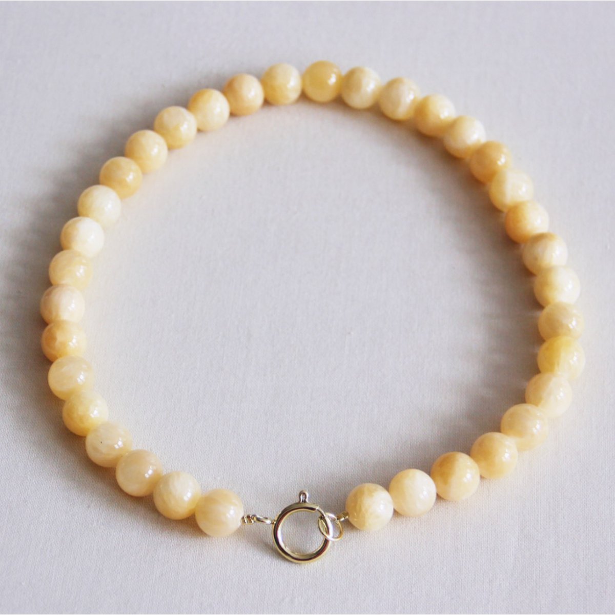 Natural stone bead necklace XL - butter yellow