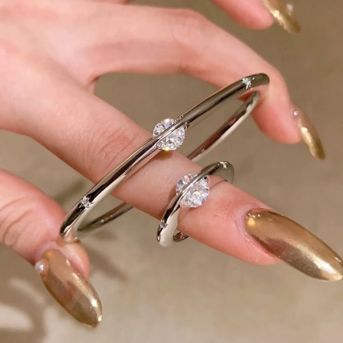 Unique Design Twinkled Star Bangles