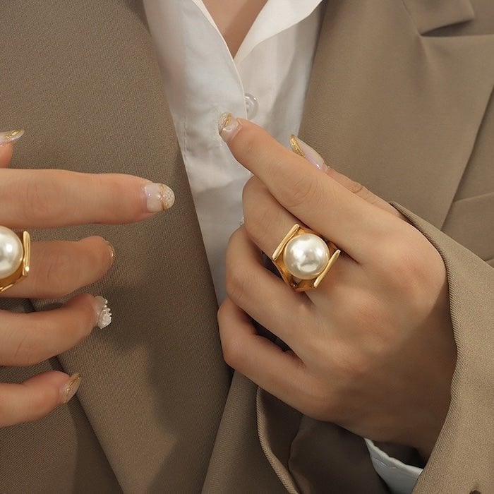 Sculptural Open-Frame Pearl Ring