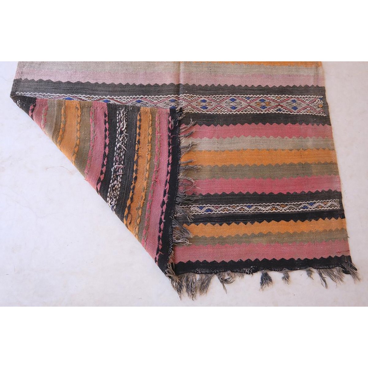 Pure wool Moroccan Kilim Berber rug 173 x 370 cm