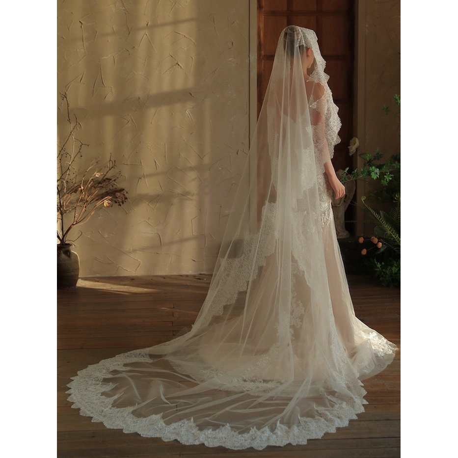Cathedral Lace Bridal Veil – Royal Style - Iron it before use