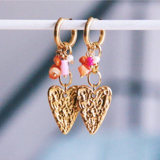 Wide stainless steel hoop with chain, heart and cluster - pink/orange