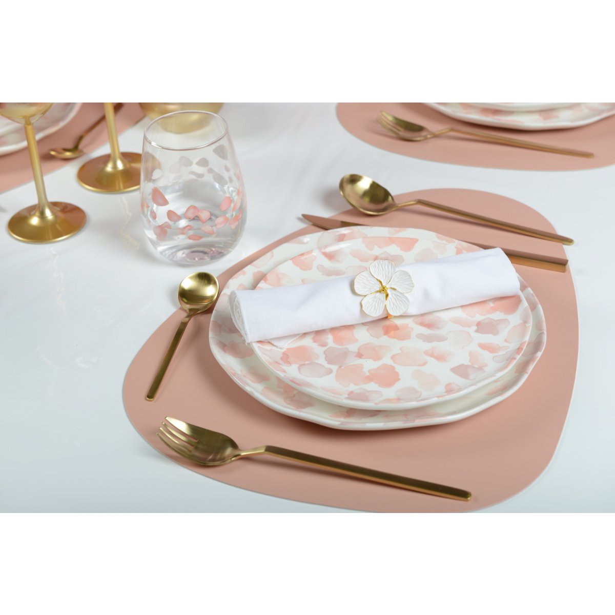 PINK AND GRAY FAUX LEATHER PLATTER