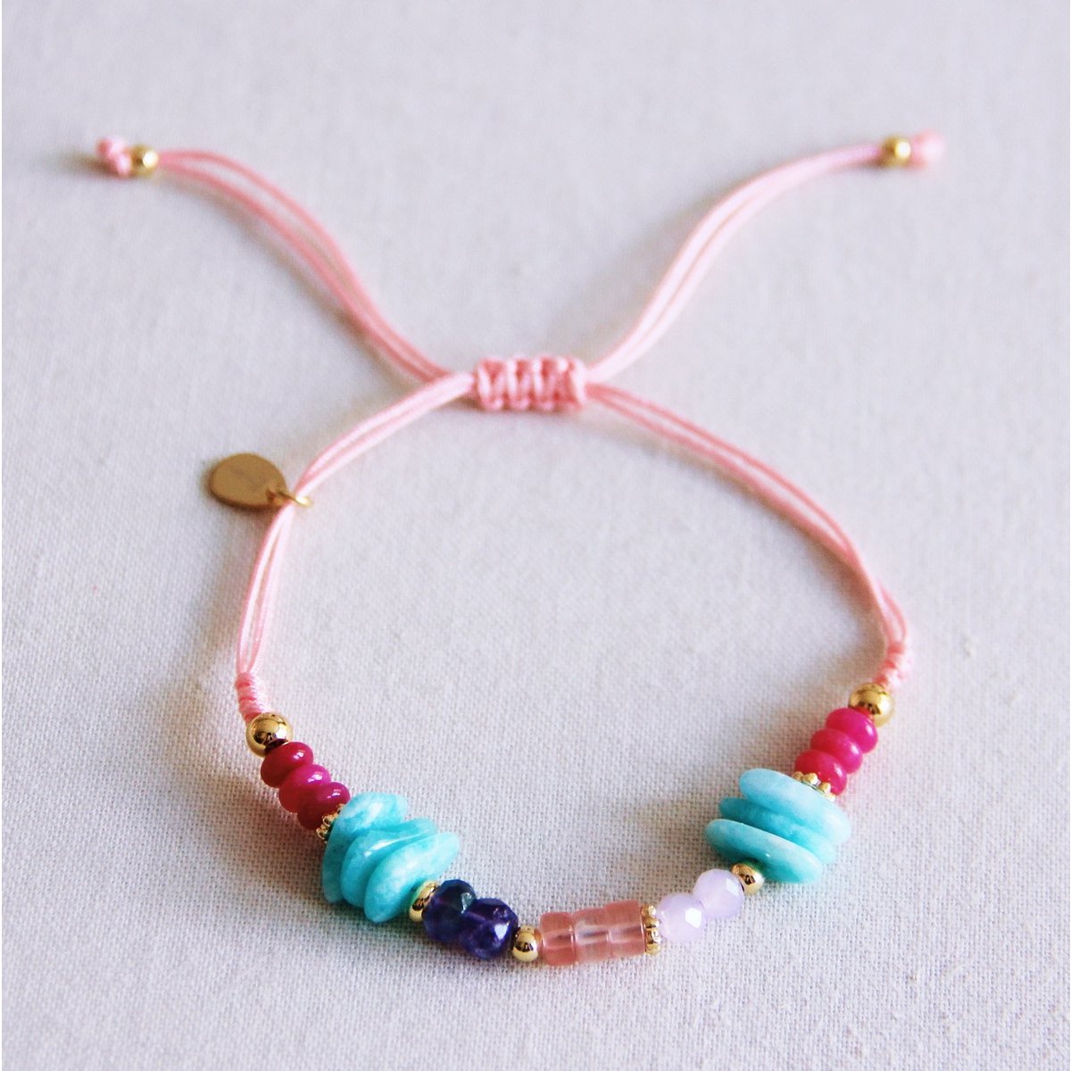 Satin bracelet with gemstones, chips and gold-colored details - light pink/mint