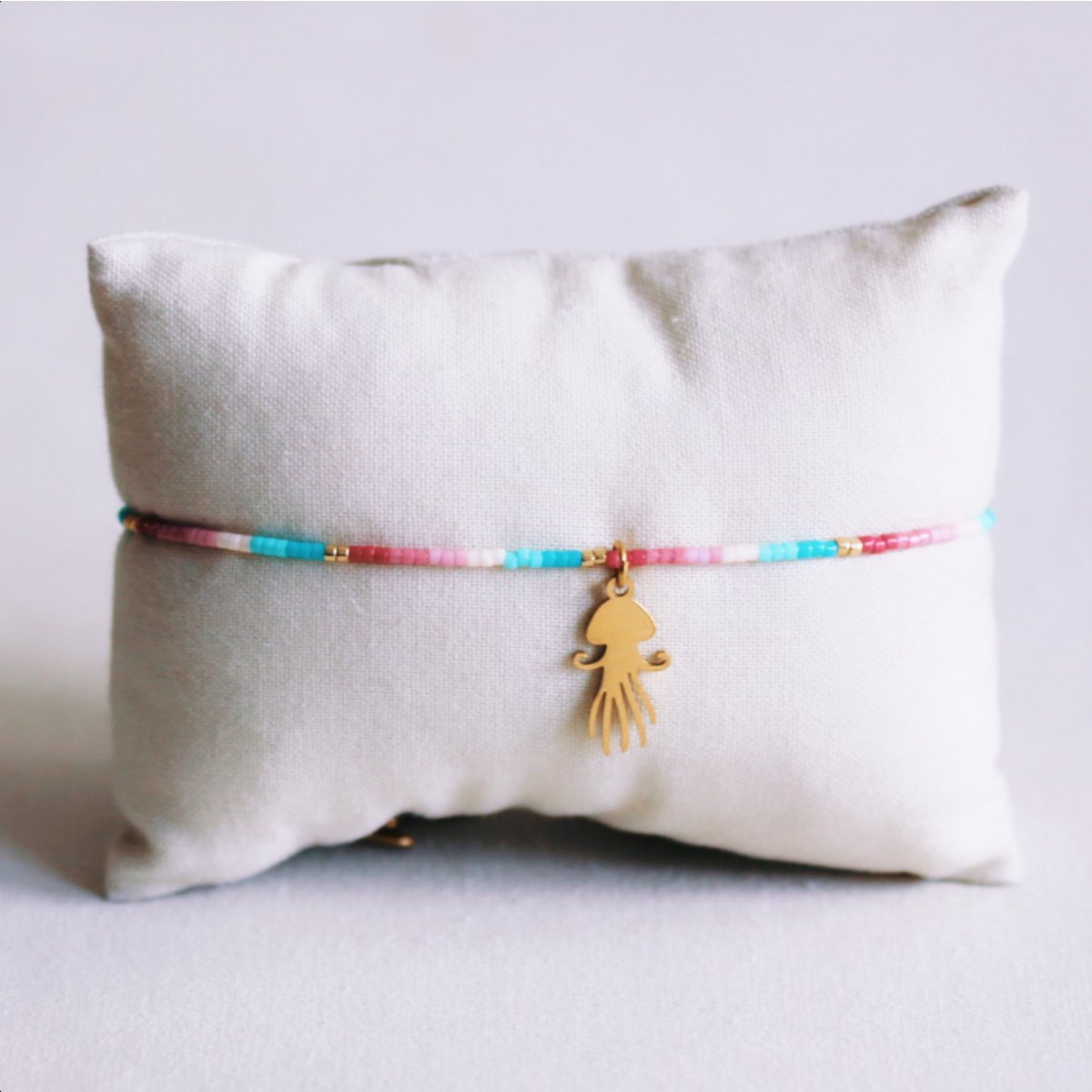 Miyuki anklet with jellyfish - mint/lilac