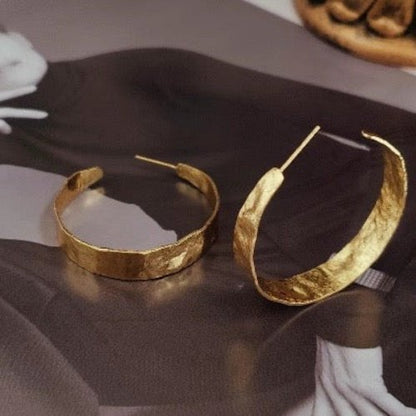 Chic Vintage Textured Hoop Earrings