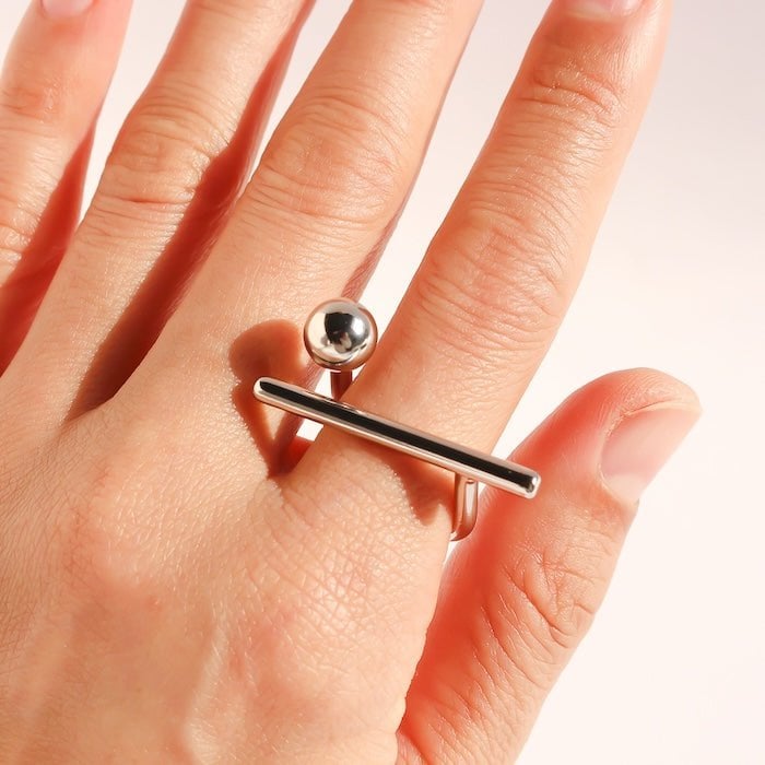 Sculptural Beam and Dot Ring
