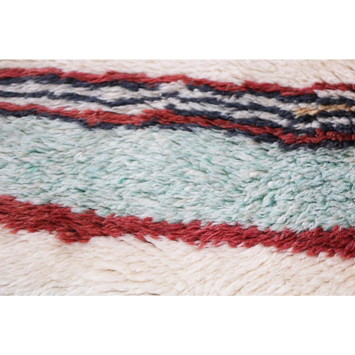 Pure wool Moroccan Berber rug 119 x 171 cm SOLD