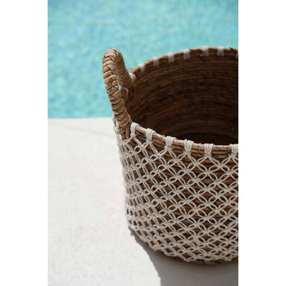 The Crossed Stitched Macrame Basket - M