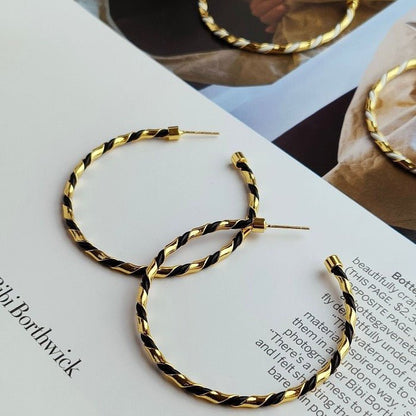 Chic Minimalist Hoop Earrings with Braided Leather