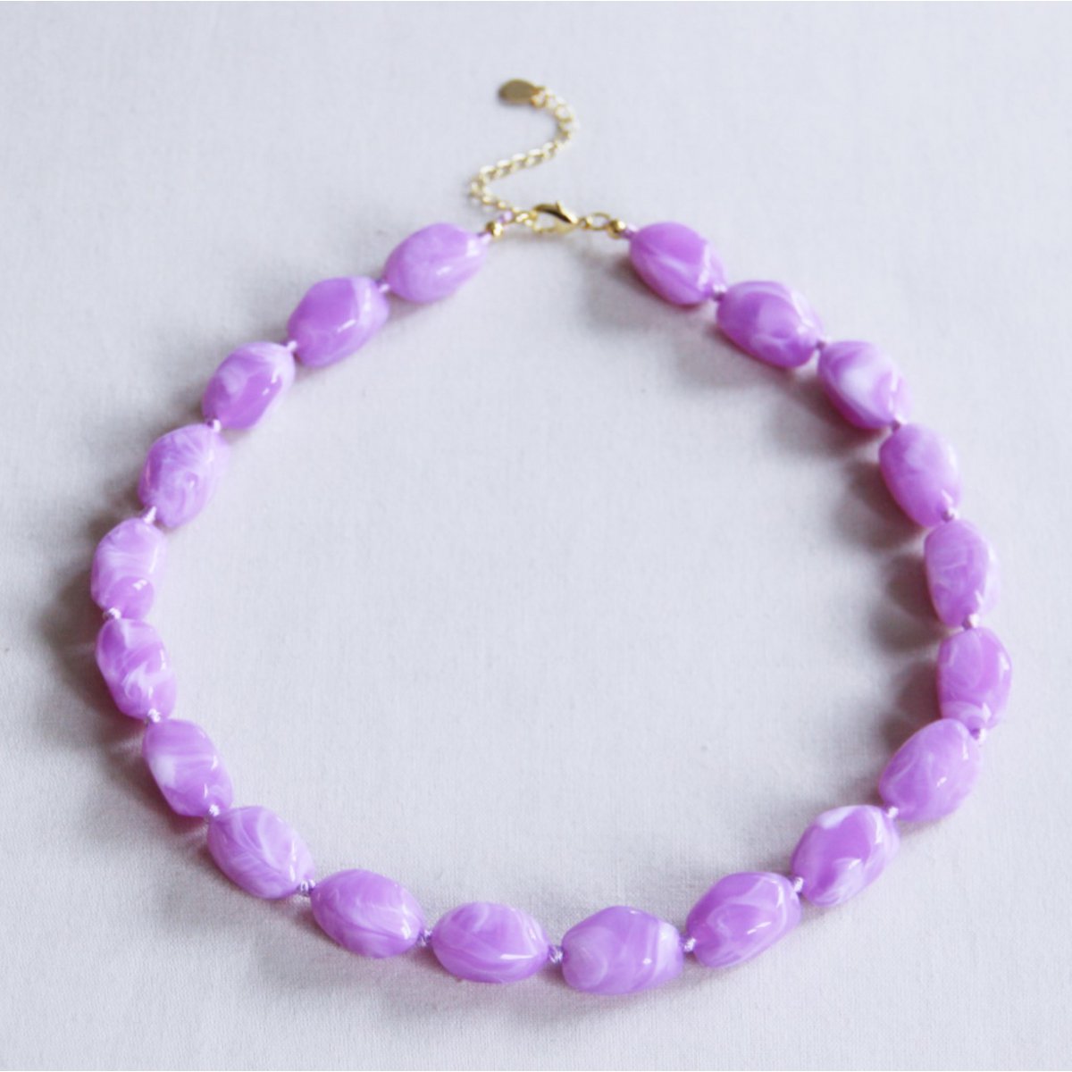 Beaded necklace 'nugget' large - lilac