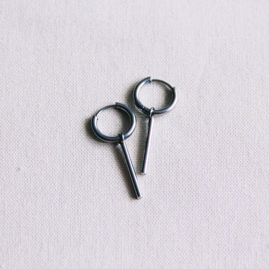 SS357 - Stainless steel creoles with bar - silver