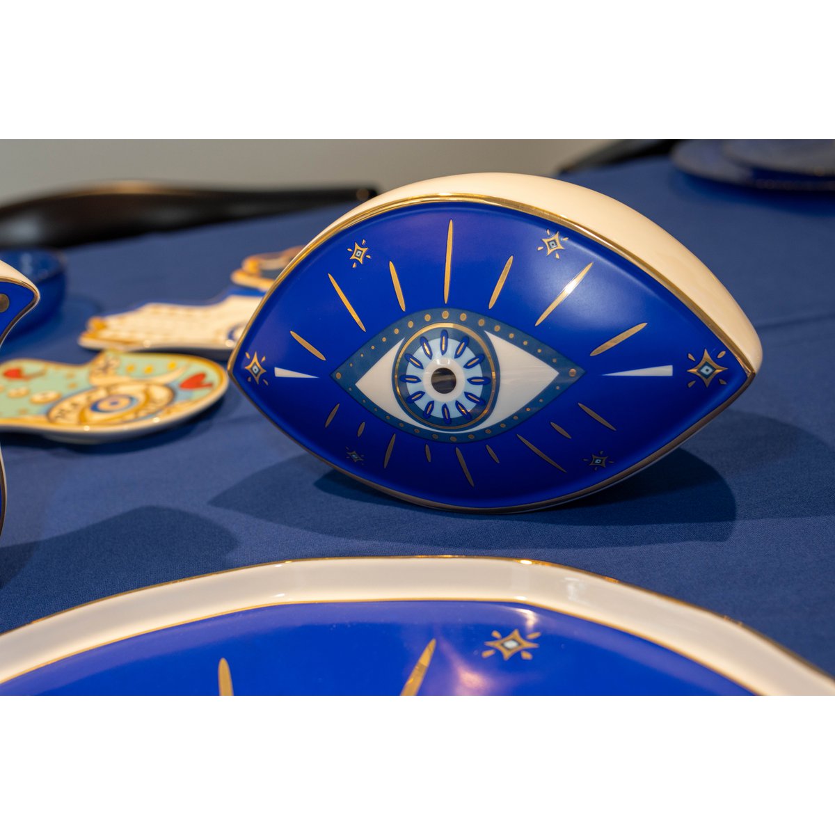 Dark blue decorative eye 20x12x13.5cm