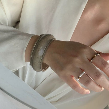 Chunky Minimalist Wide Leather Bangle