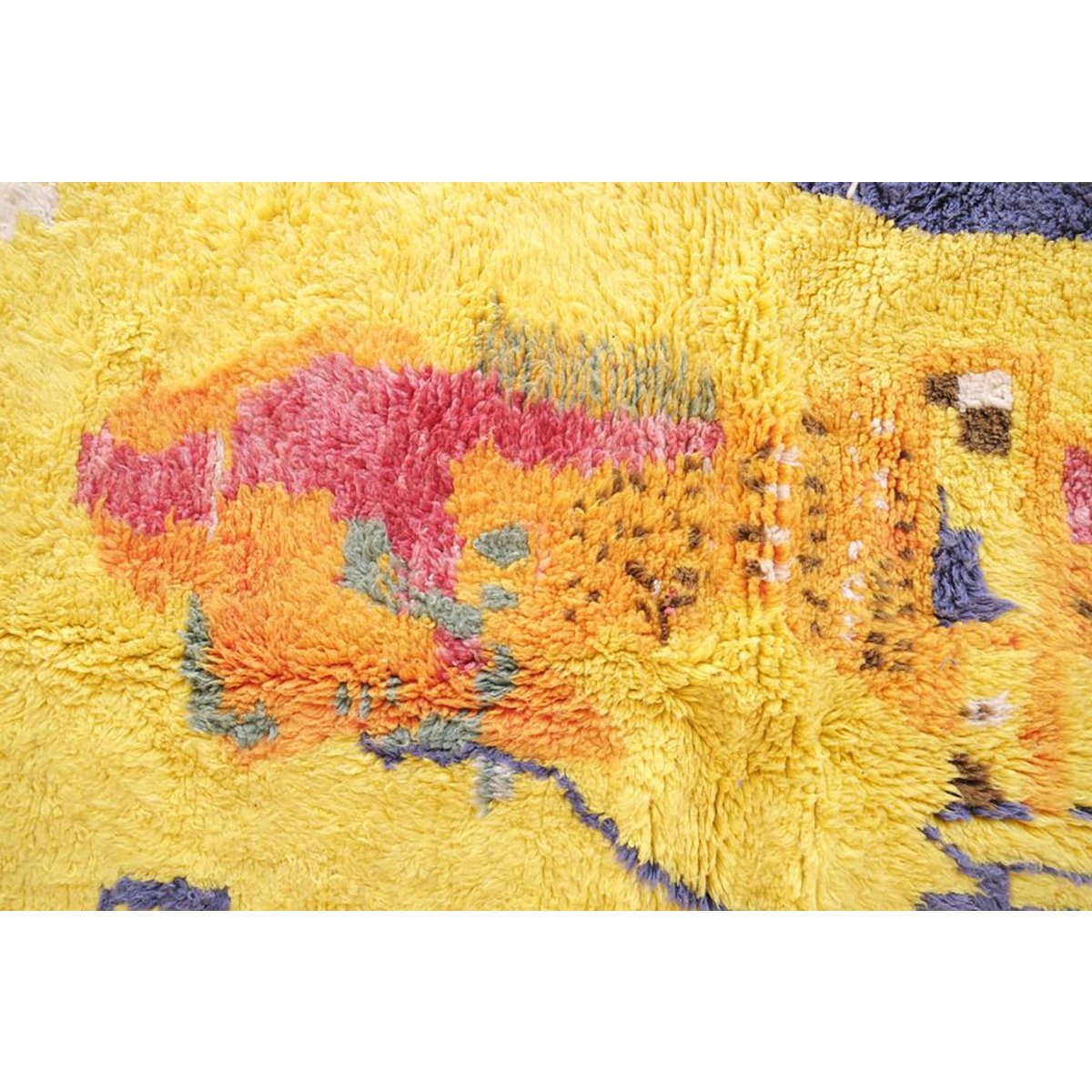 Abstract wool Berber rug 164 x 245 cm