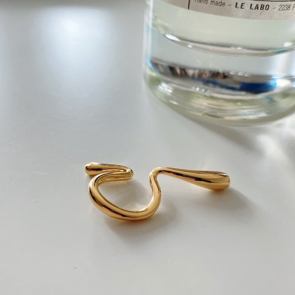 Geometric Line Small Ear Cuff- One Piece