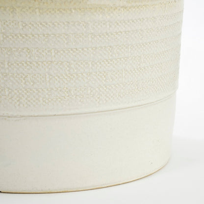 Flowerpot inside Olof Crème