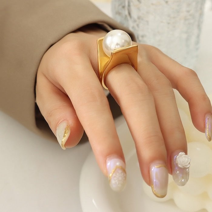 Sculptural Open-Frame Pearl Ring